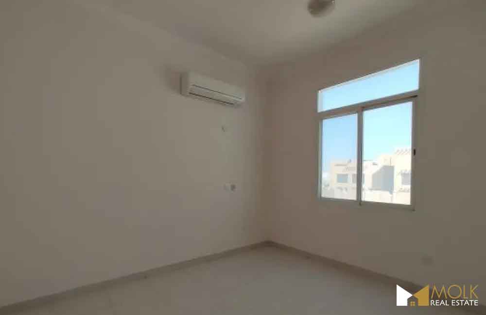 6 BHK un-furnished Compound Villa for family in Al Kheesa